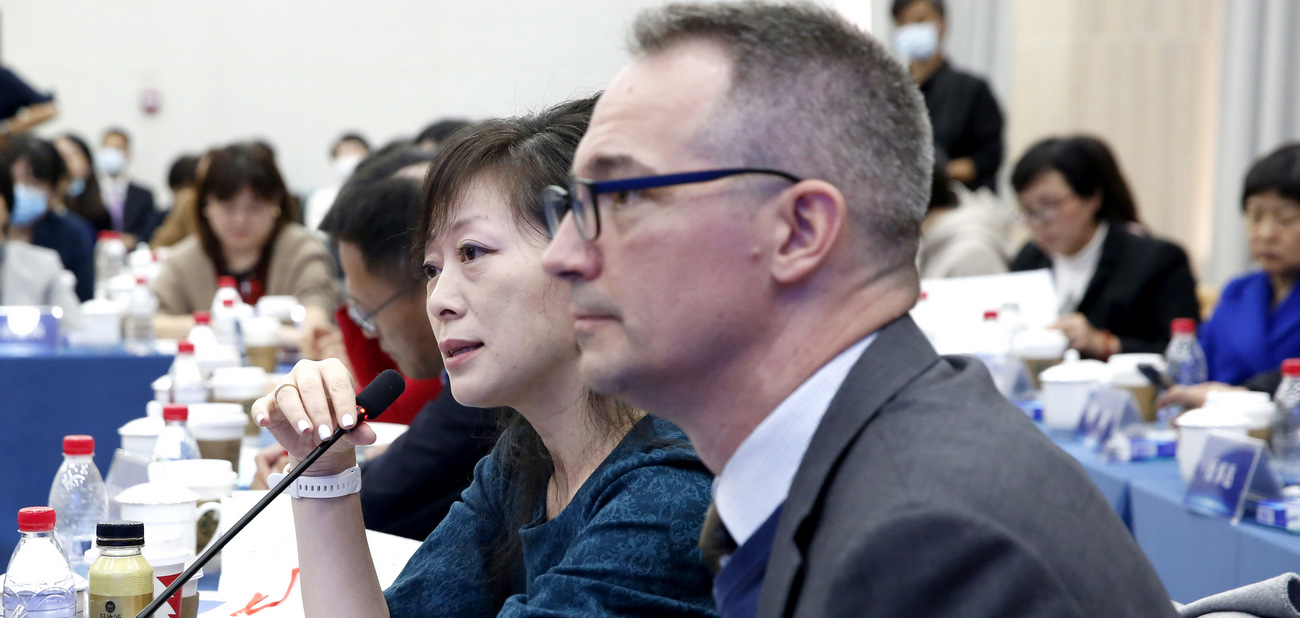 中國擴(kuò)大高水平開放決心不變 外企稱更看好中國市場<p>    企業(yè)代表表示，通過聆聽圓桌會關(guān)于黨的二十大報告的詳細(xì)解讀，對于報告重點(diǎn)內(nèi)容有了更深入更全面的掌握和理解，更加提振了在華投資的信心。<p>
